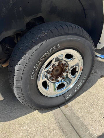 2005 Chevrolet Silverado 2500HD LS