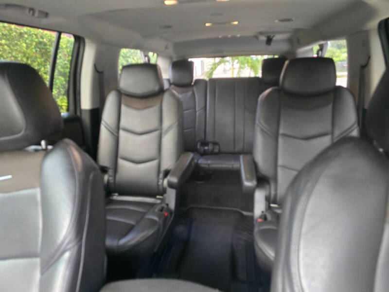 2016 Cadillac Escalade ESV Luxury Collection