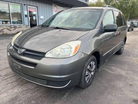 2004 Toyota Sienna LE 7 Passenger