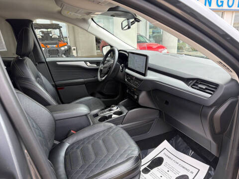 2023 Ford Escape Platinum