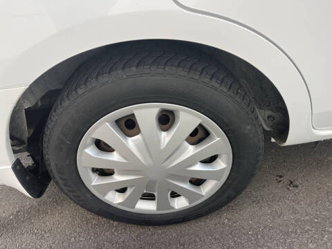 2015 Nissan Versa 1.6 S Plus