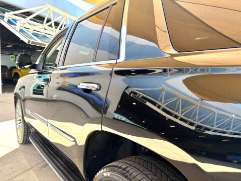 2019 Cadillac Escalade Luxury