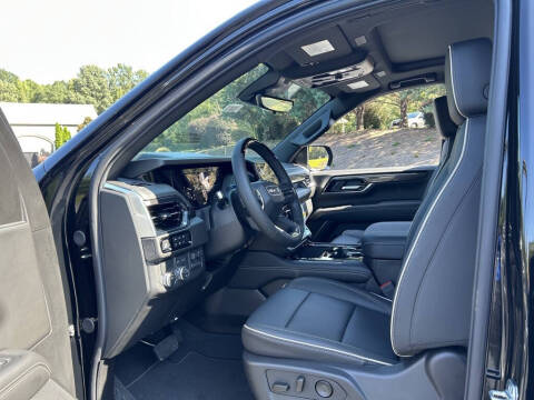 2025 GMC Yukon Elevation