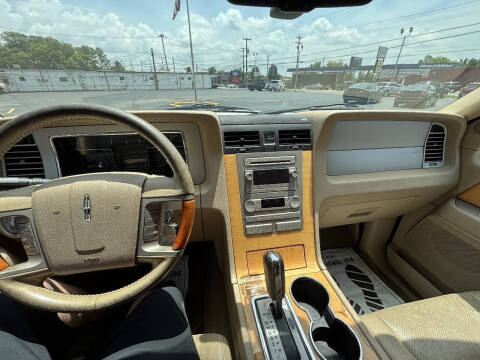 2008 Lincoln Navigator