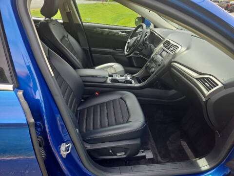 2017 Ford Fusion SE