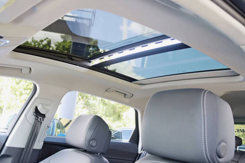 2019 Audi e-tron quattro Premium Plus