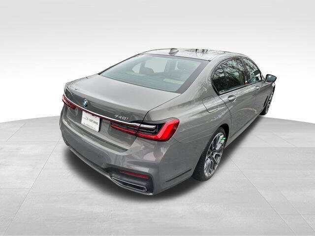 2020 BMW 7 Series 740i