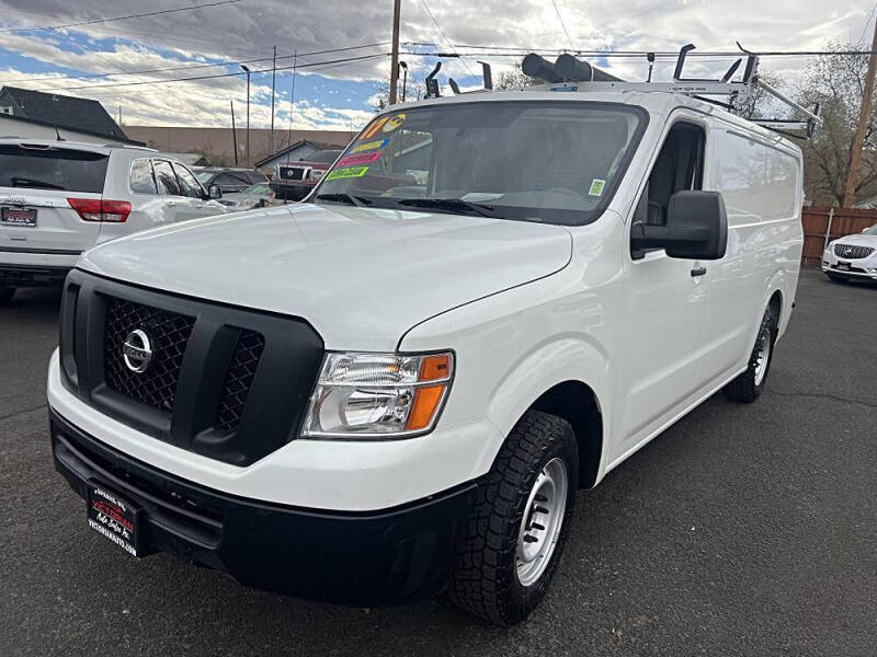 2017 Nissan NV
