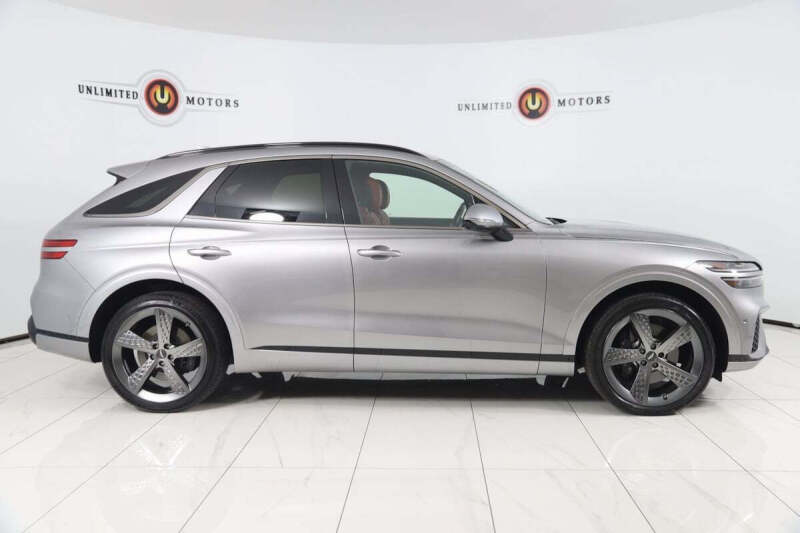 2023 Genesis GV70 2.5T Standard