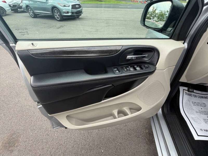 2019 Dodge Grand Caravan SE