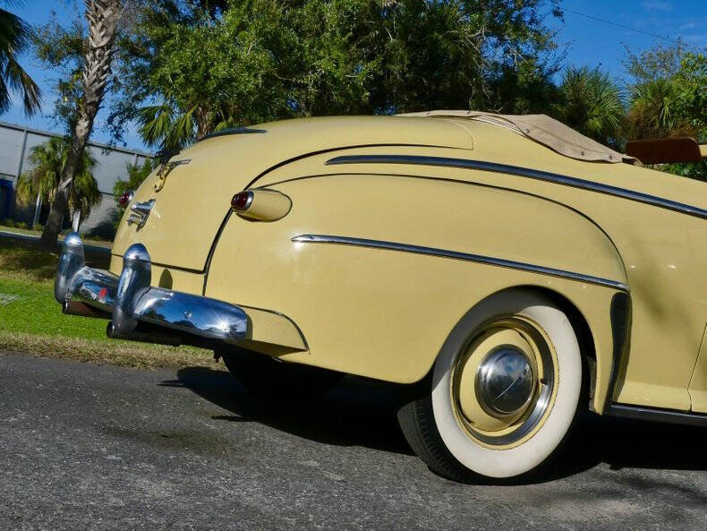 1948 Ford Super Deluxe