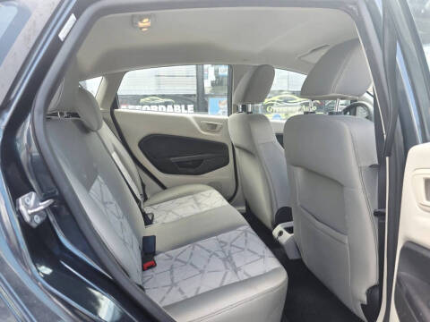 2011 Ford Fiesta SE