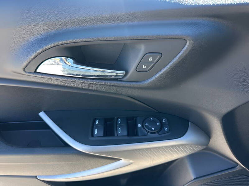 2024 Chevrolet Trax RS