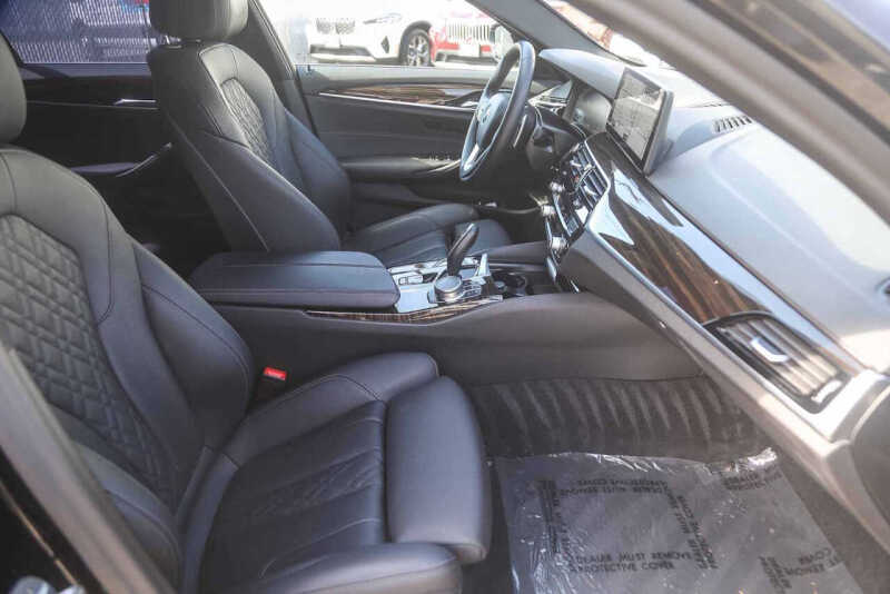 2023 BMW 5 Series 530i