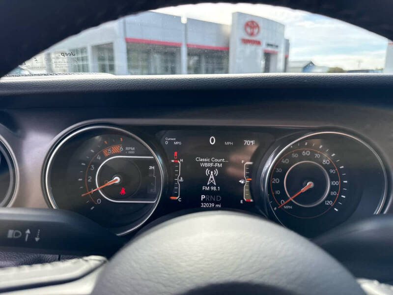 2022 Jeep Gladiator Sport S