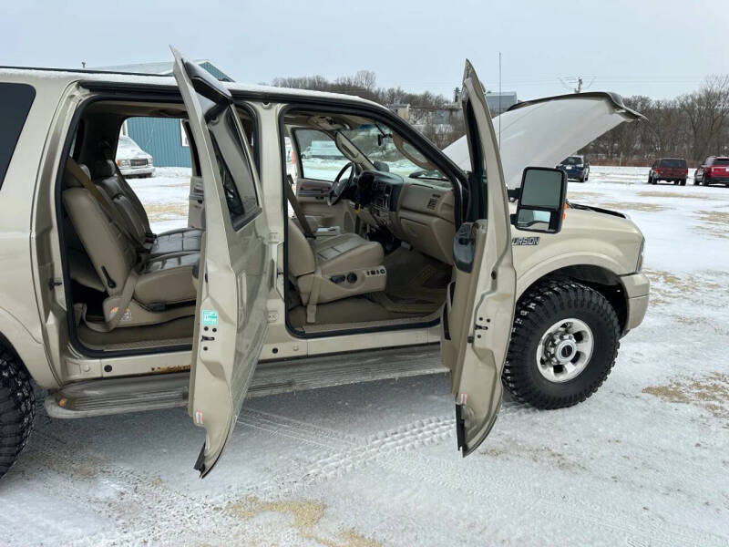 2005 Ford Excursion Limited