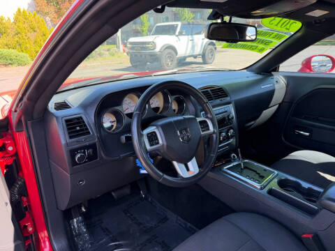 2013 Dodge Challenger SXT