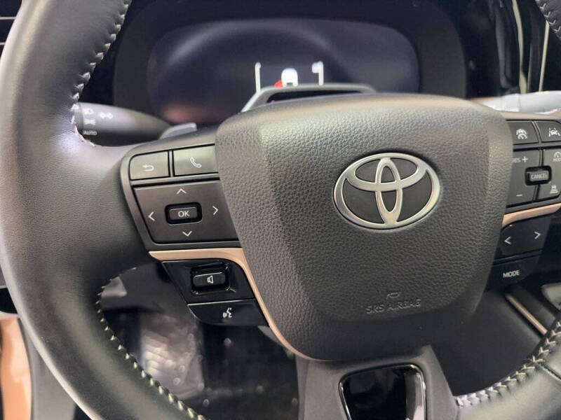 2025 Toyota Crown Platinum