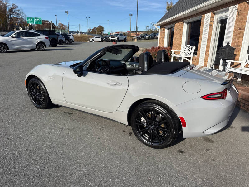 2024 Mazda MX-5 Miata Club