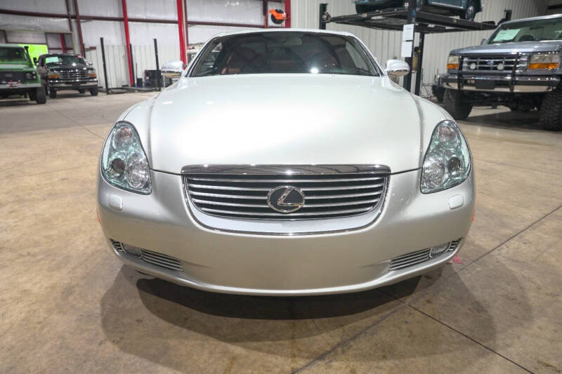 2004 Lexus SC 430
