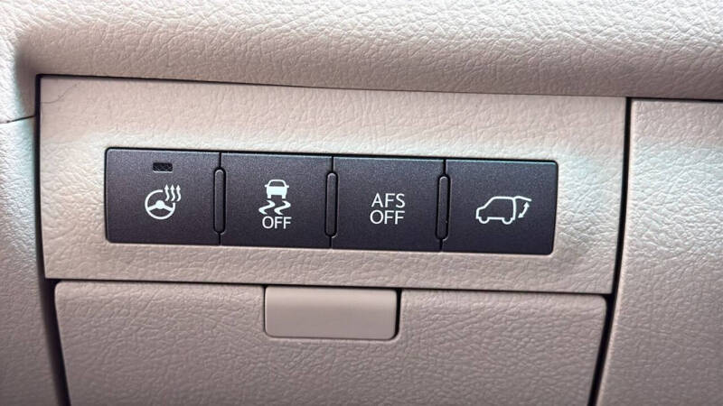 2013 Lexus LX 570