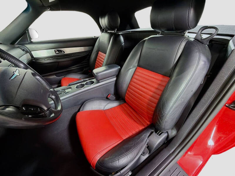 2003 Ford Thunderbird