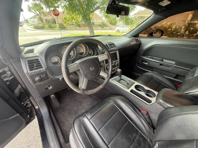 2010 Dodge Challenger SE