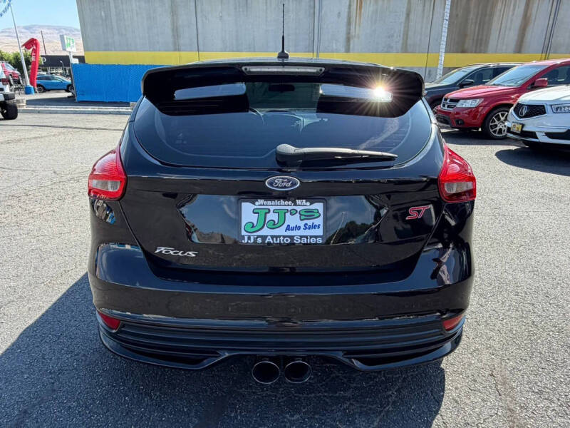 2018 Ford Focus ST