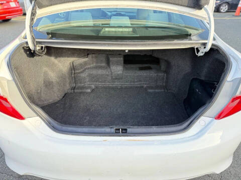 2013 Toyota Camry Hybrid