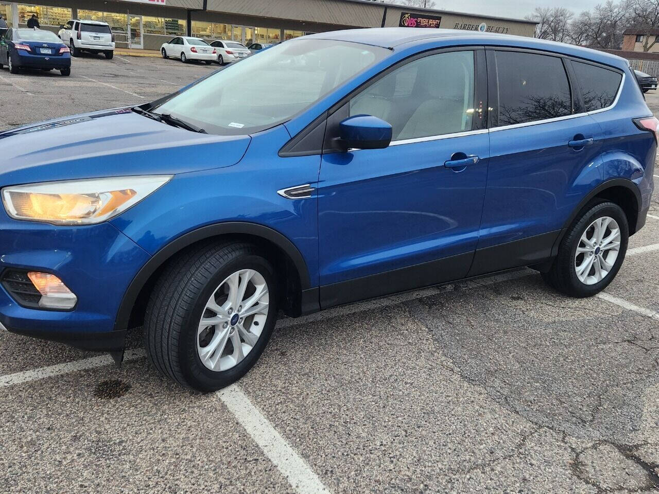 2017 Ford Escape for sale at Xtra Mile Auto Sales LLC in Cambridge, MN