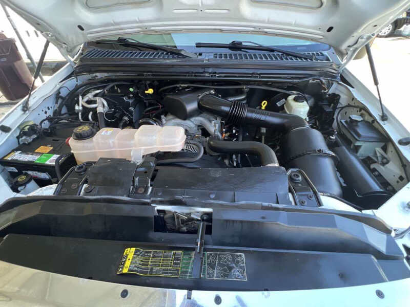 2005 Ford Excursion XLT