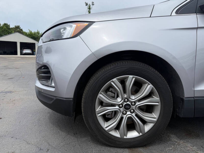 2023 Ford Edge Titanium