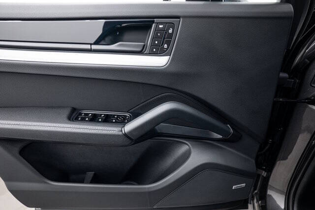 2025 Porsche Cayenne Coupe