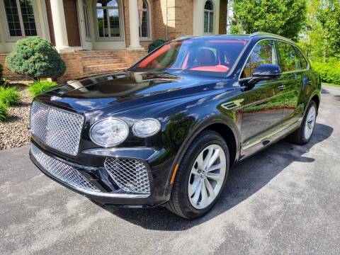 2022 Bentley Bentayga for sale at DEL'S AUTO GALLERY in Lewistown PA