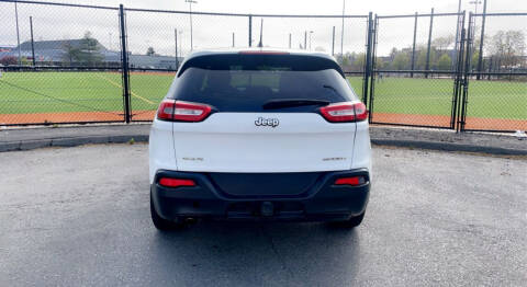 2014 Jeep Cherokee Sport