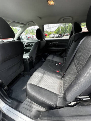 2017 Nissan Rogue SV