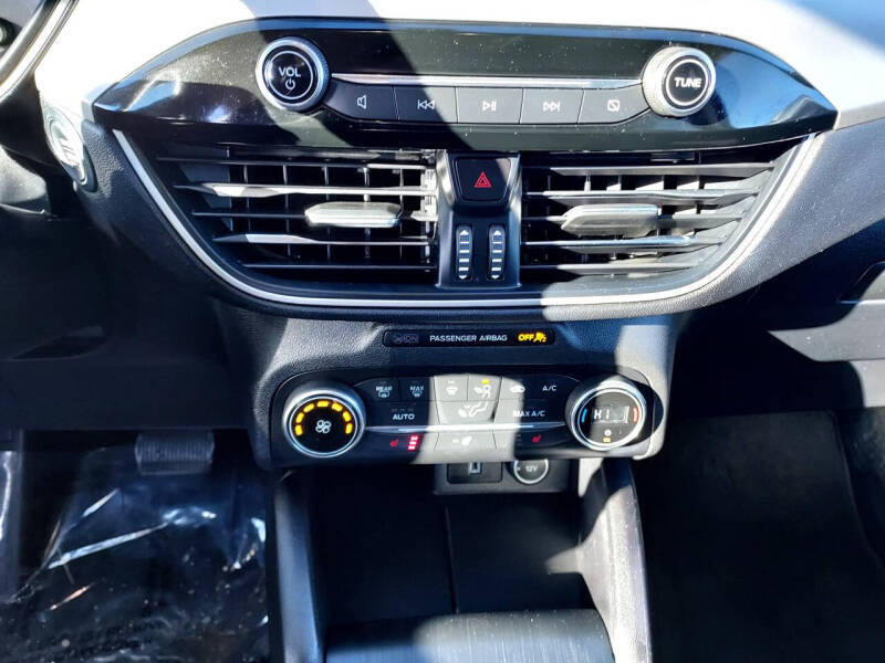 2020 Ford Escape SEL