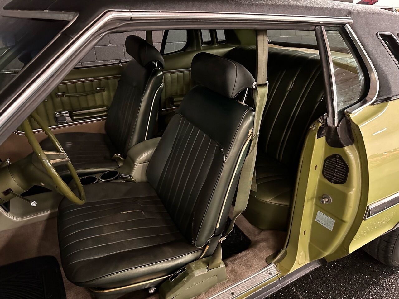 1975 Ford Torino 41
