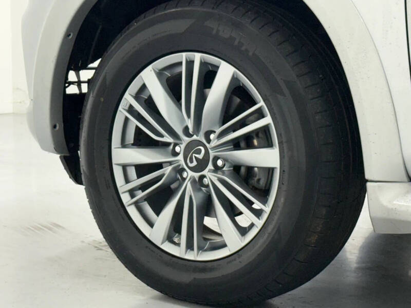 2020 Infiniti QX80 Luxe