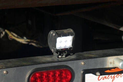 2015 Freightliner M2 106