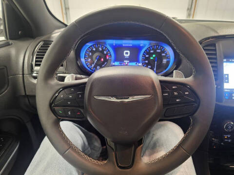 2023 Chrysler 300 S V6