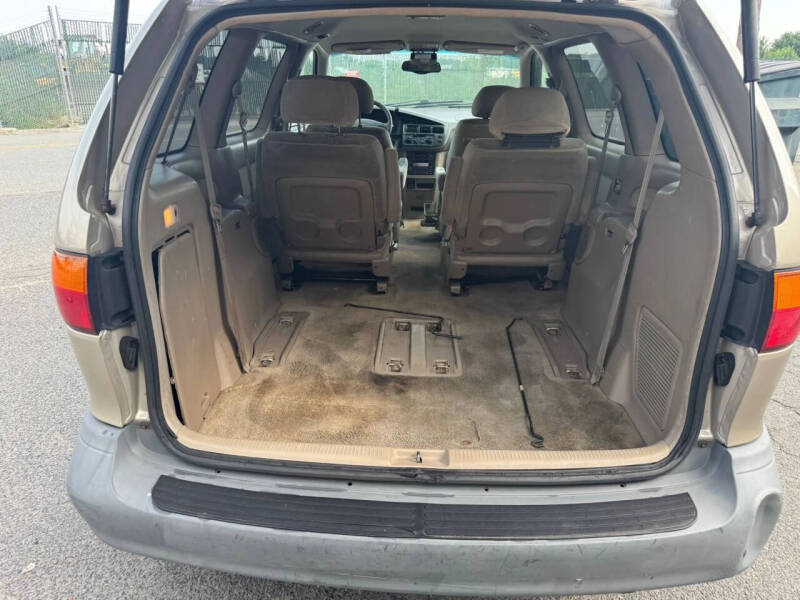 2000 Toyota Sienna