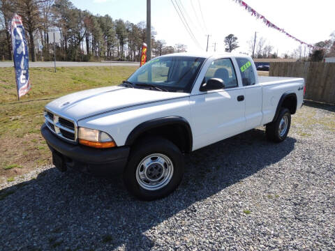 2004 Dodge Dakota for sale at Cars Plus in Fruitland MD