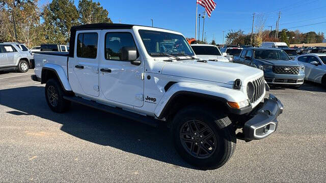 2024 Jeep Gladiator Sport S