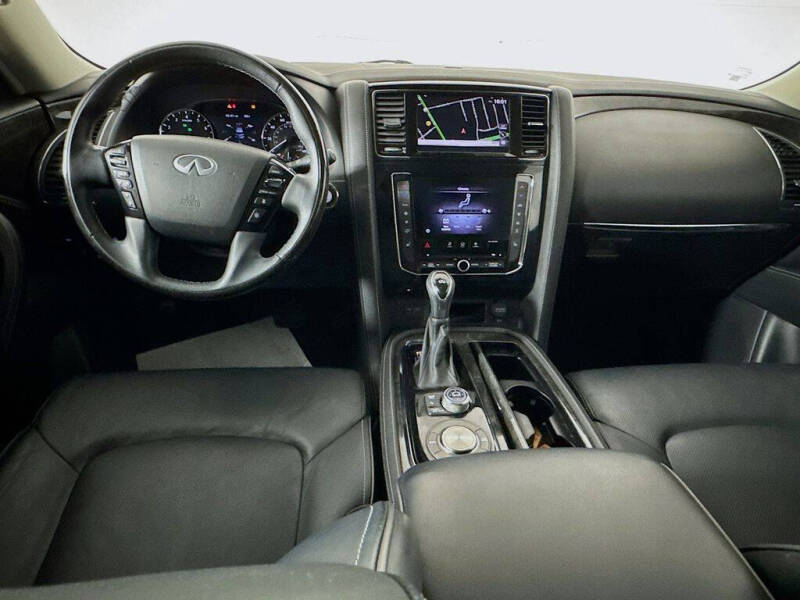 2020 Infiniti QX80 Luxe