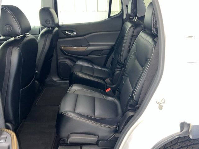 2017 GMC Acadia SLE-2