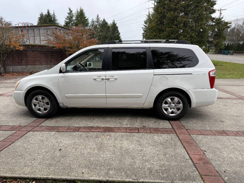 2008 Kia Sedona LX