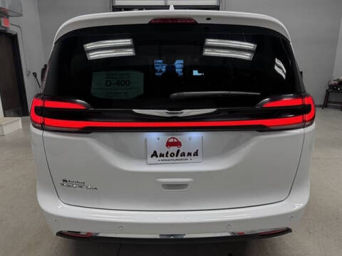 2022 Chrysler Pacifica Touring L