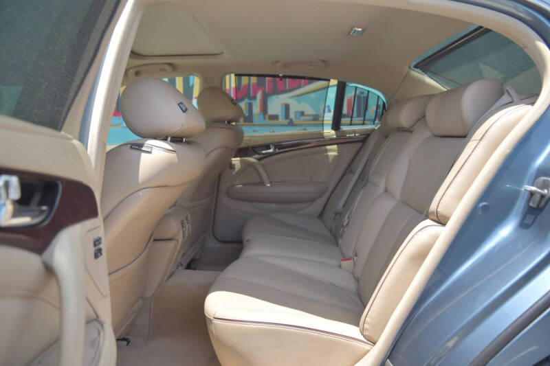 2005 Infiniti Q45