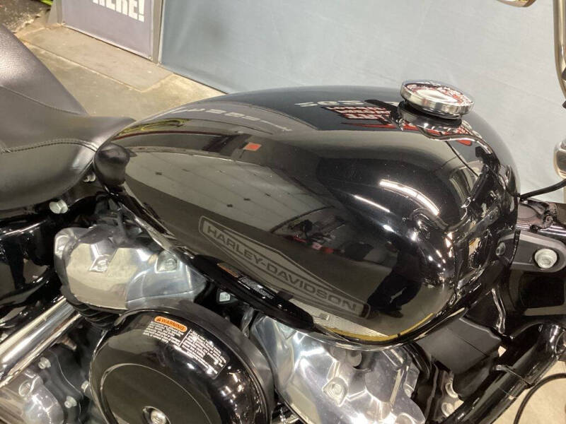 2022 Harley-Davidson® FXST - Softail® Standard